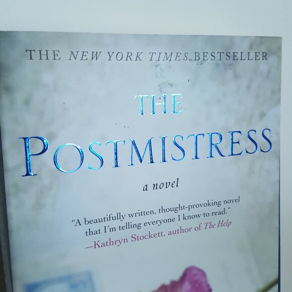 3 Historical Fiction Bundle Memoirs of Geisha Postmistress Geographer's Library - Picture 12 of 13